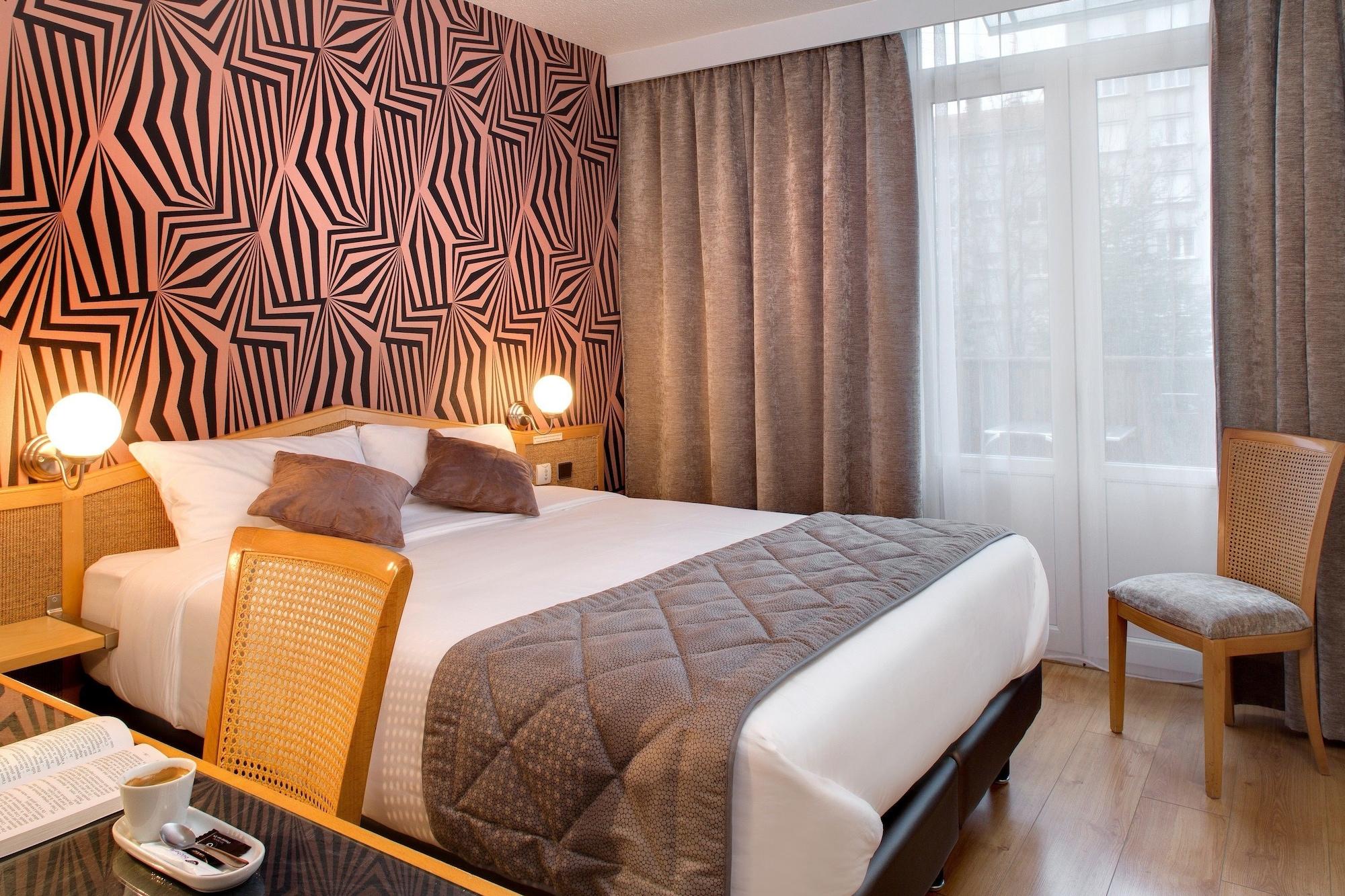 Logis Hotel Du Midi - Saint Etienne Sud Экстерьер фото