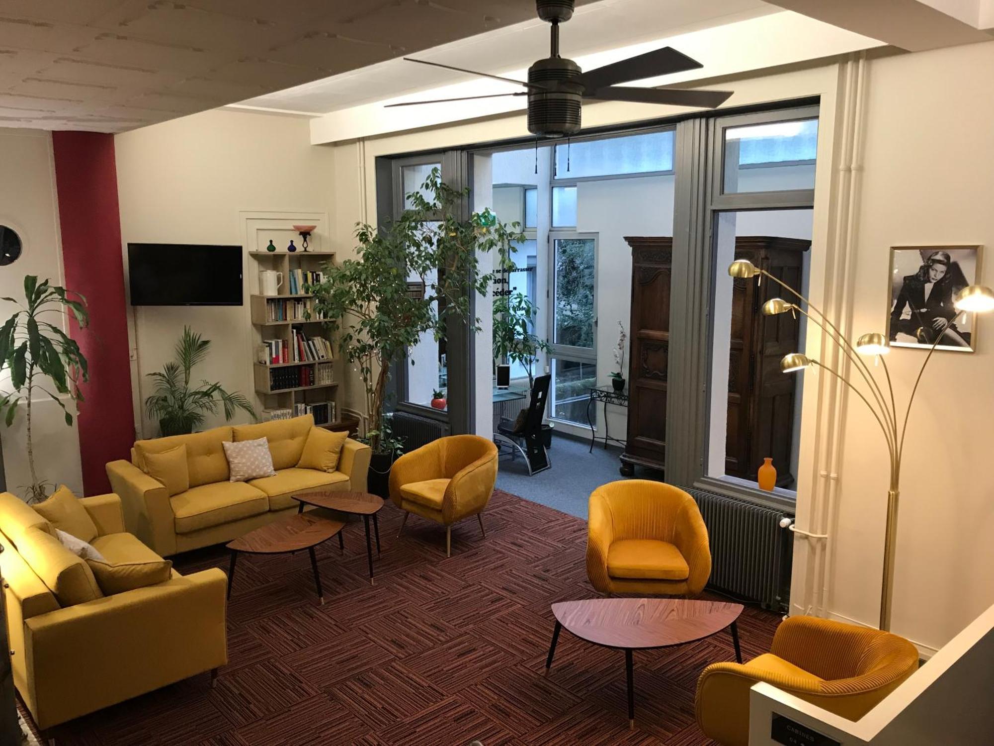 Logis Hotel Du Midi - Saint Etienne Sud Экстерьер фото